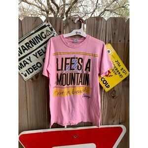 Pink vintage 80s graphic tee with "Lifes a mountain not a beach" design Size M